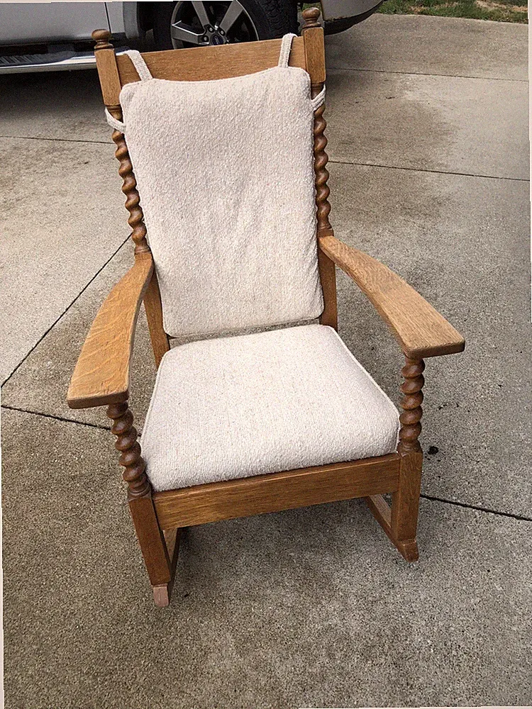 Antique Mission Quartersawn Solid Oak Wood Slat Rocking Chair Spindles Excellent