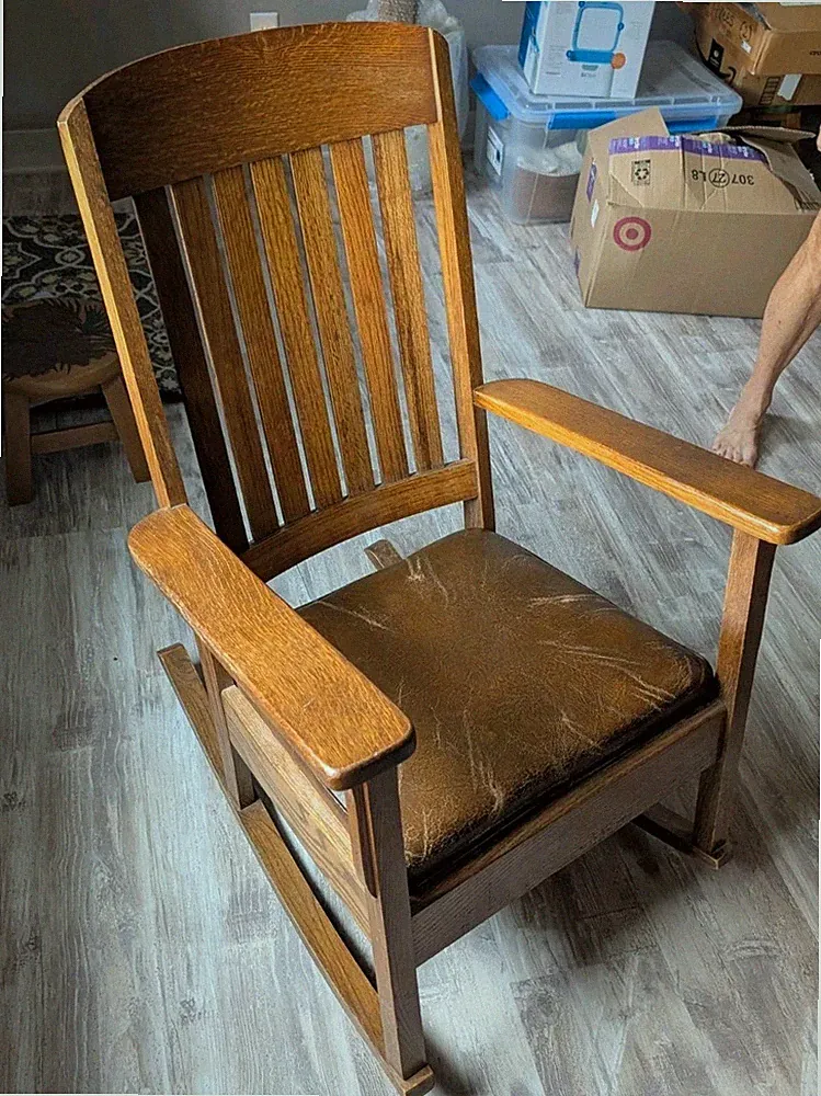 Antique / Vintage Mission Style Oak Rocking Chair Nice Condition! LOOK!