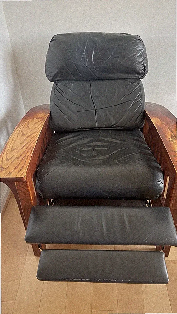 Leather & Solid Wood Recliner Chair – Mission Style