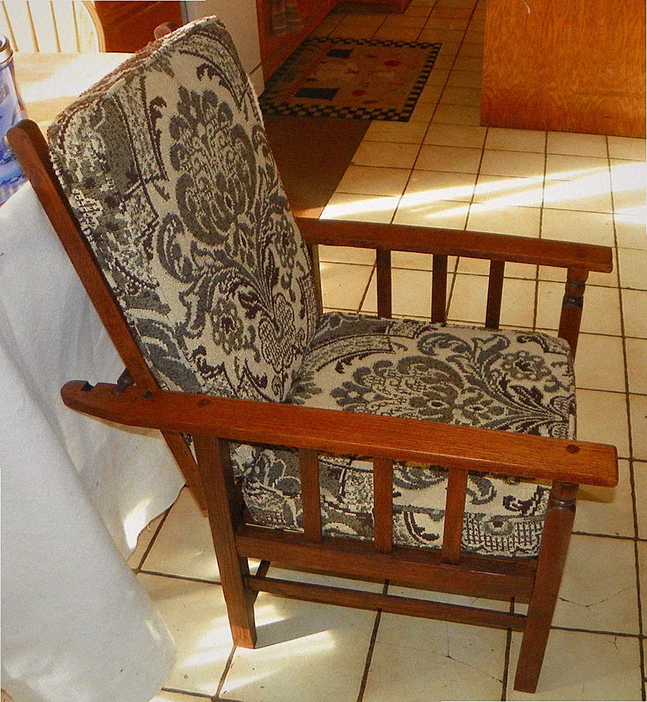 Solid Oak Mission Morris Reclining Chair / Armchair (AC24)